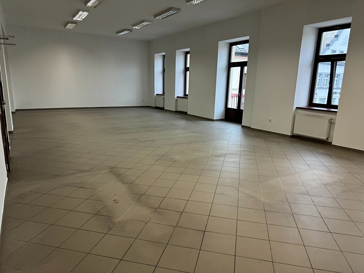 Pronájem obchodního prostoru 148 m² - foto 4