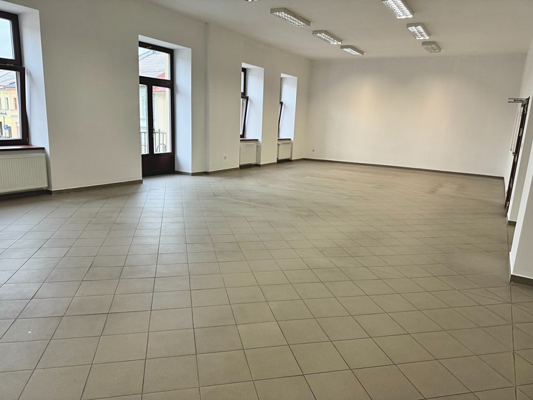 Pronájem obchodního prostoru 148 m² - foto 2