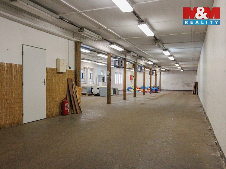Pronájem skladového prostoru 700 m² - foto 5
