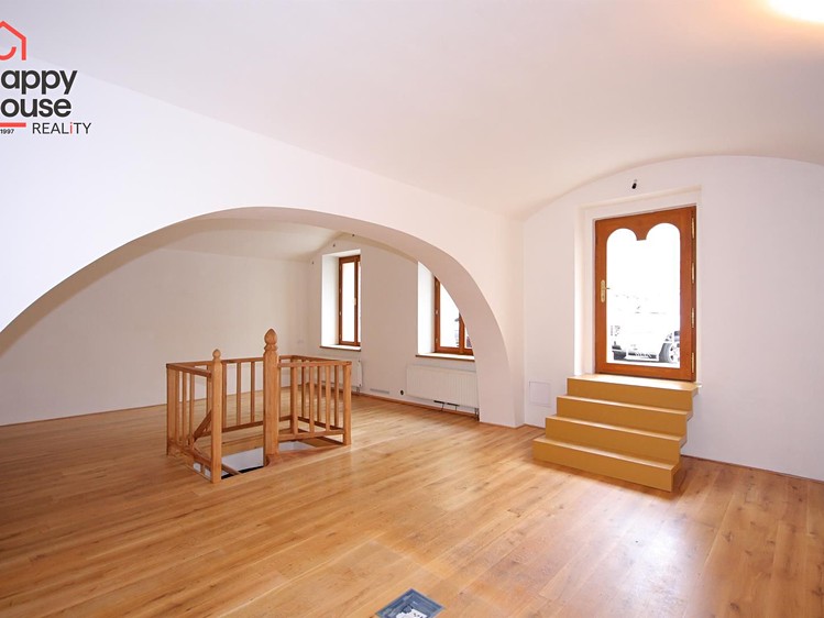 Pronájem obchodního prostoru 184 m² - foto 4