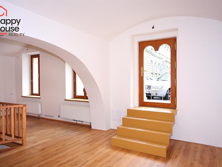 Pronájem obchodního prostoru 184 m² - foto 8
