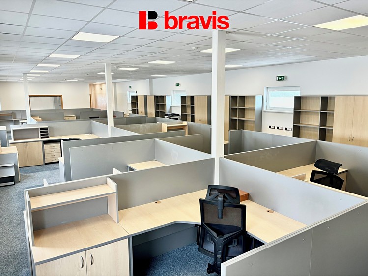 Pronájem kanceláře 257 m² - foto 2