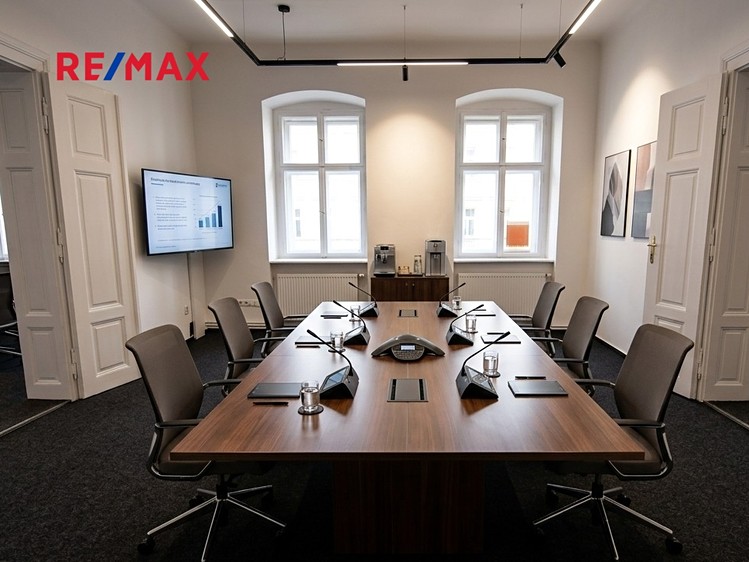 Pronájem kanceláře 85 m² - foto 3
