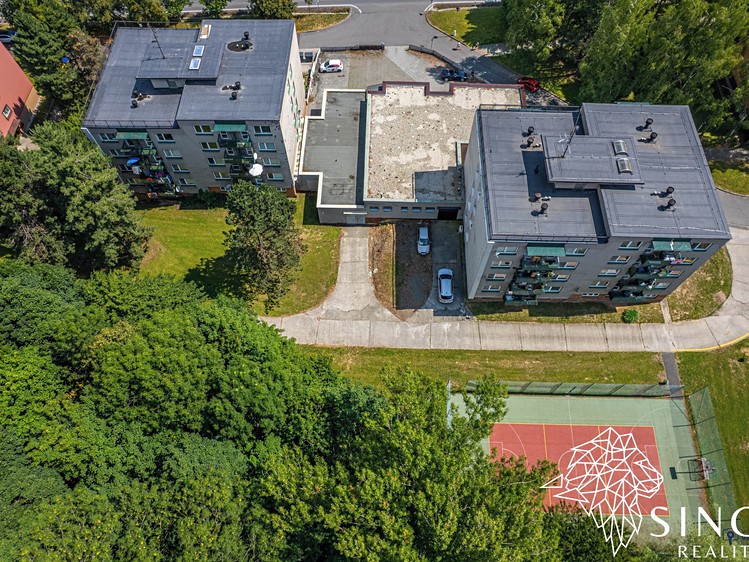 Pronájem obchodního prostoru 330 m² - foto 6