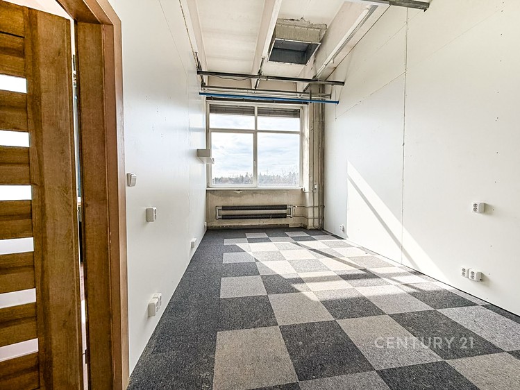 Pronájem výrobní haly, prostoru 280 m² - foto 4