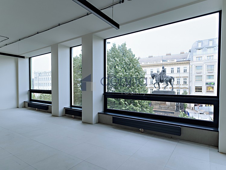 Pronájem kanceláře 2 141 m² - foto 3