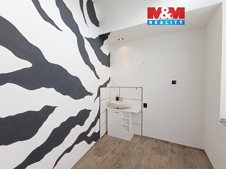 Pronájem obchodního prostoru 8 m² - foto 1