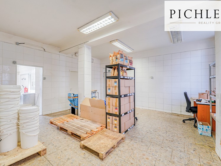 Pronájem kanceláře 67 m² - foto 5