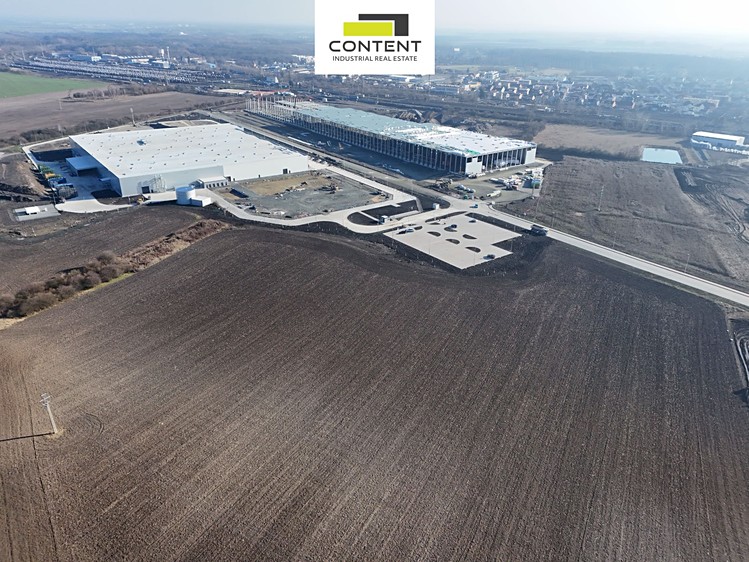 Pronájem skladového prostoru 5 500 m² - foto 1