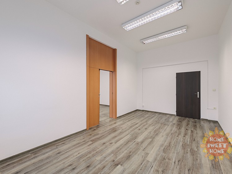 Pronájem kanceláře 37 m² - foto 2