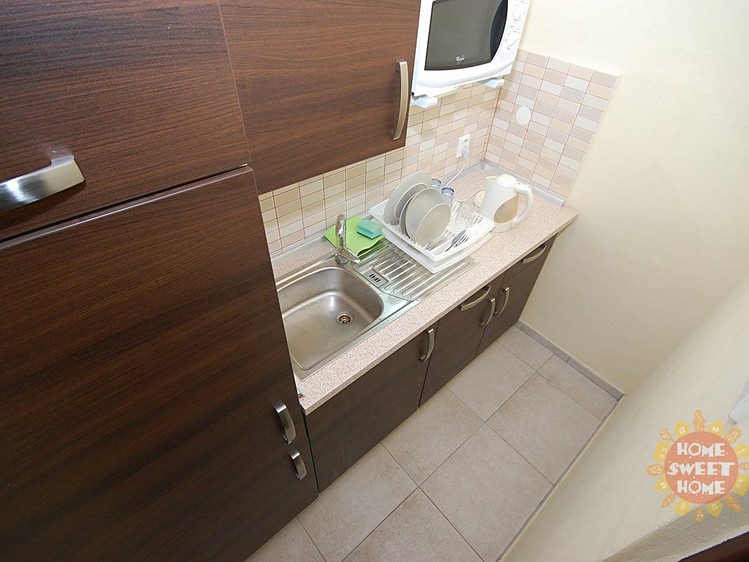Pronájem kanceláře 28 m² - foto 2