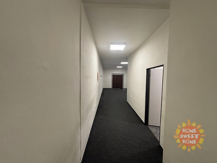Pronájem kanceláře 94 m² - foto 4