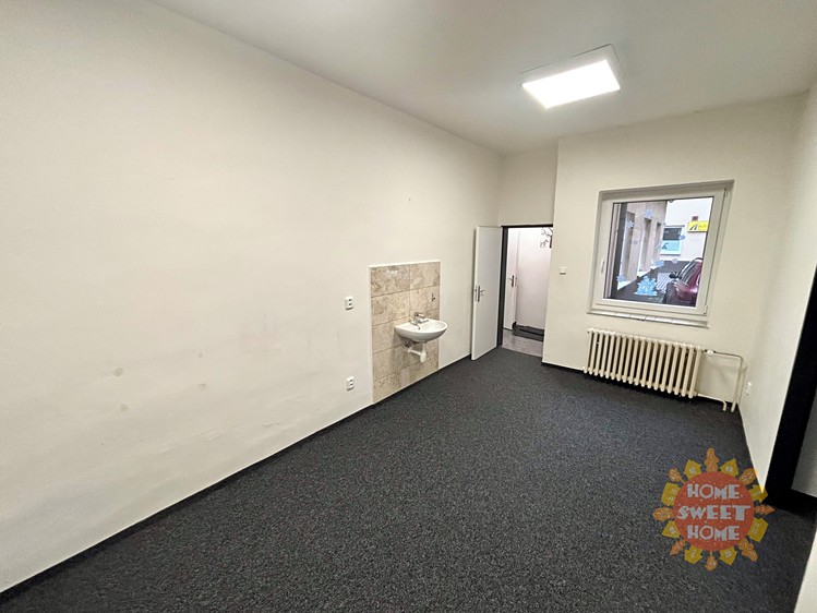 Pronájem kanceláře 94 m² - foto 8