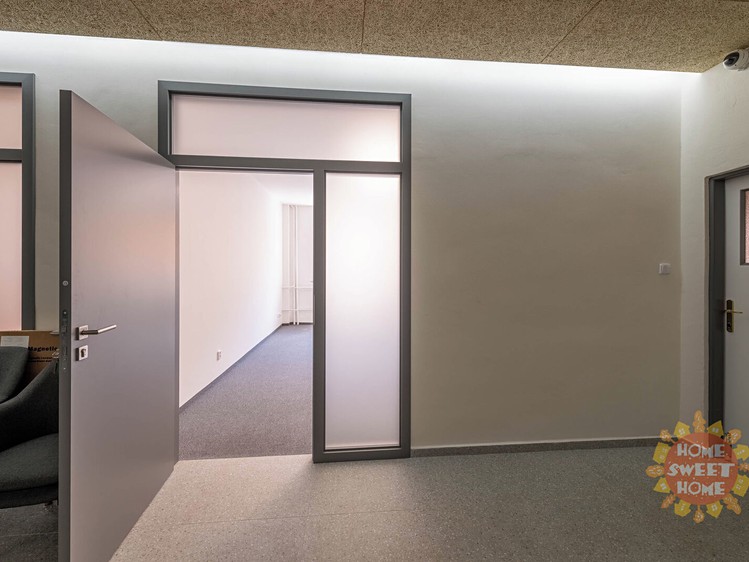 Pronájem kanceláře 23 m² - foto 2