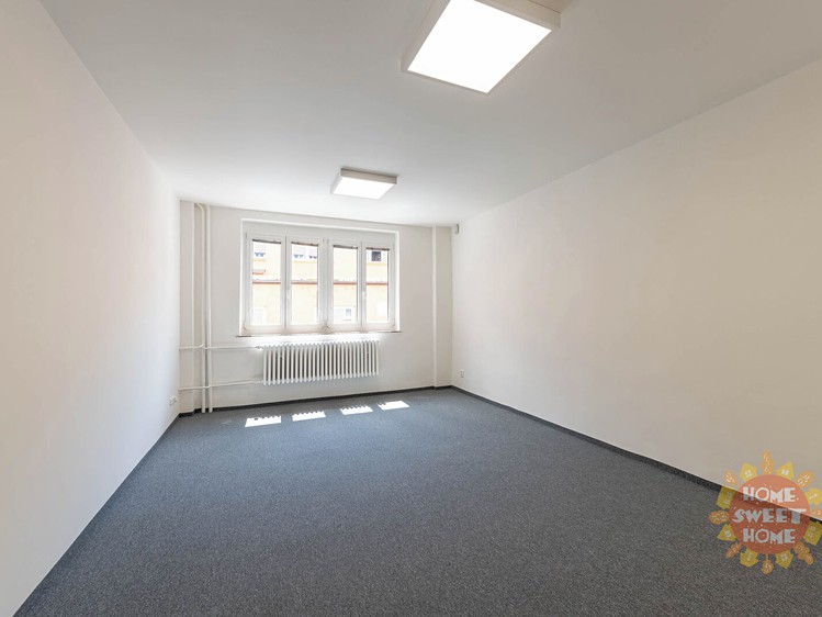 Pronájem kanceláře 23 m² - foto 1