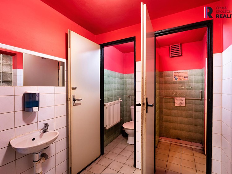 Pronájem kanceláře 60 m² - foto 5