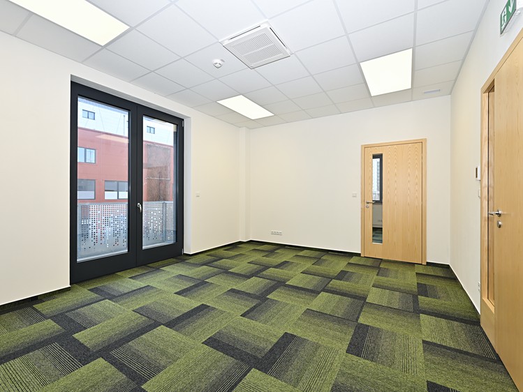 Pronájem kanceláře 20 m² - foto 1