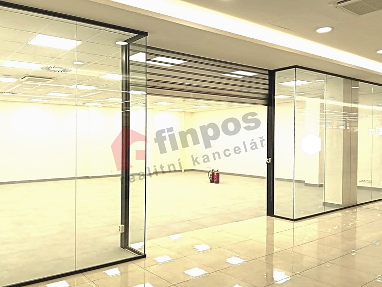 Pronájem obchodního prostoru 107 m² - foto 4