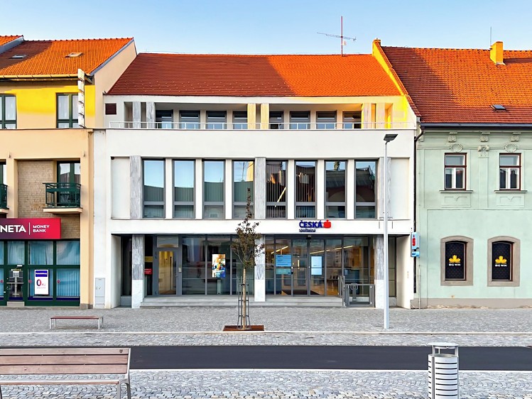 Pronájem kanceláře 42 m² - foto 1