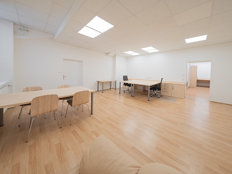 Pronájem kanceláře 52 m² - foto 2