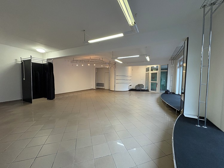 Pronájem obchodního prostoru 70 m² - foto 2