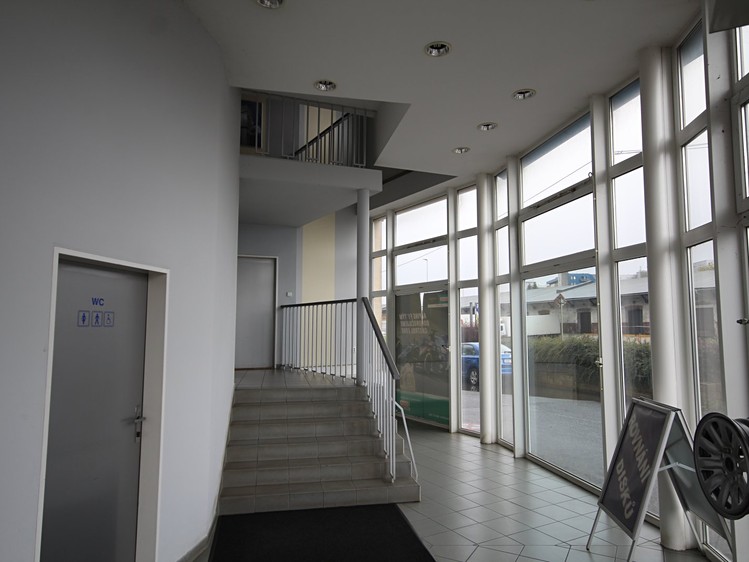 Pronájem obchodního prostoru 173 m² - foto 2