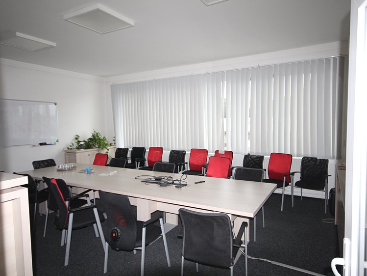 Pronájem obchodního prostoru 173 m² - foto 4