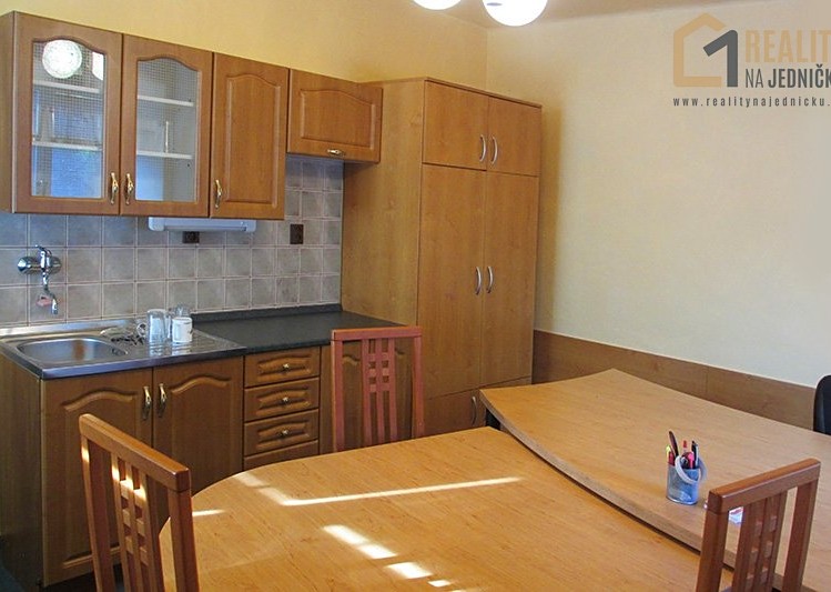 Pronájem kanceláře 23 m² - foto 3