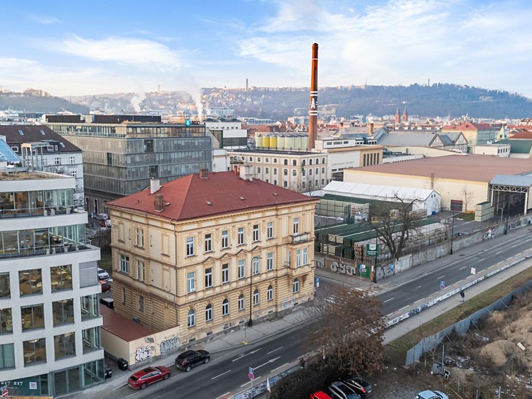 Pronájem kanceláře 1 037 m² - foto 2