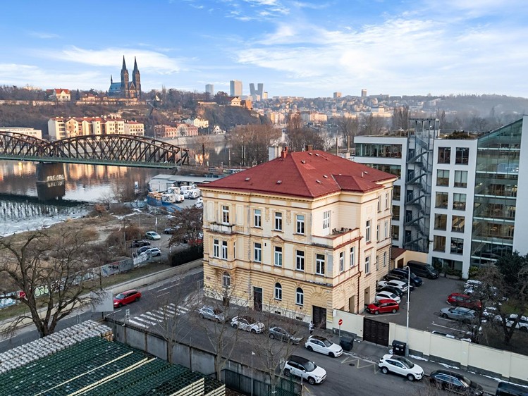 Pronájem kanceláře 1 037 m² - foto 1