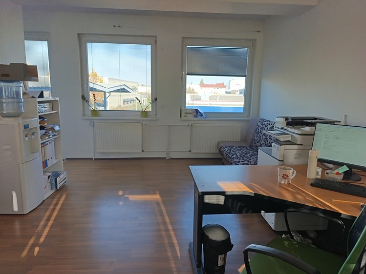 Pronájem skladového prostoru 300 m² - foto 4