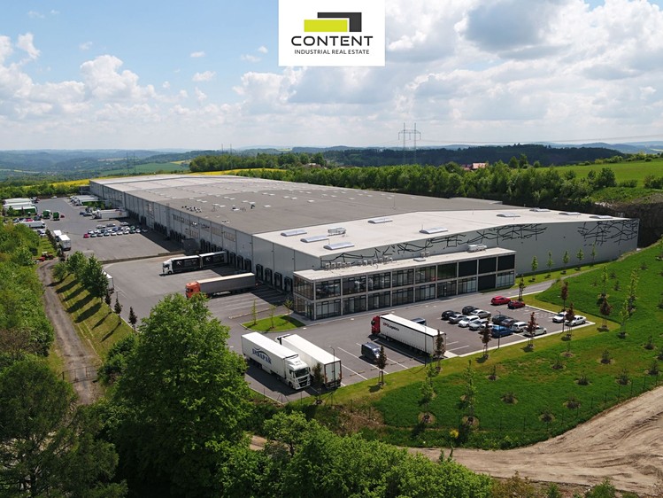 Pronájem výrobní haly, prostoru 10 406 m² - foto 1