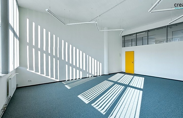 Pronájem kanceláře 95 m² - foto 3