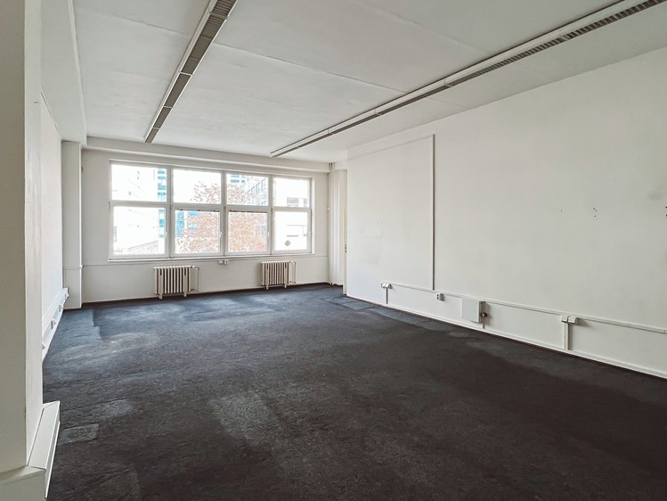 Pronájem kanceláře 183 m² - foto 4