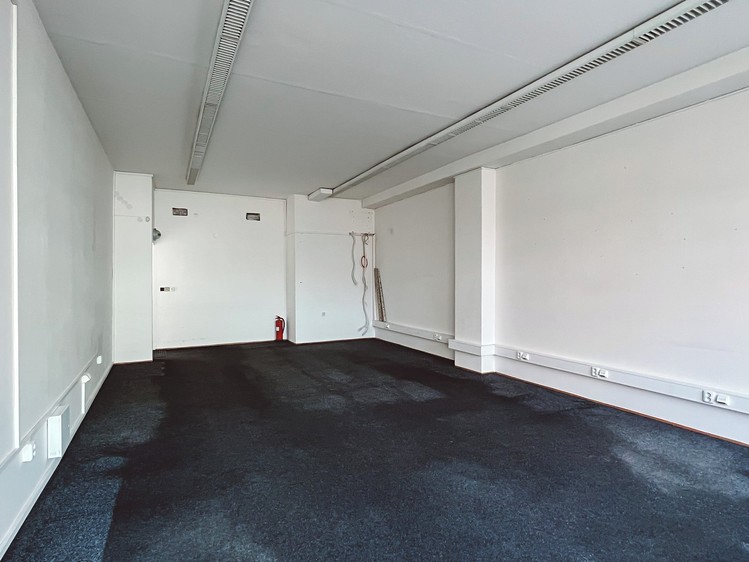 Pronájem kanceláře 183 m² - foto 3