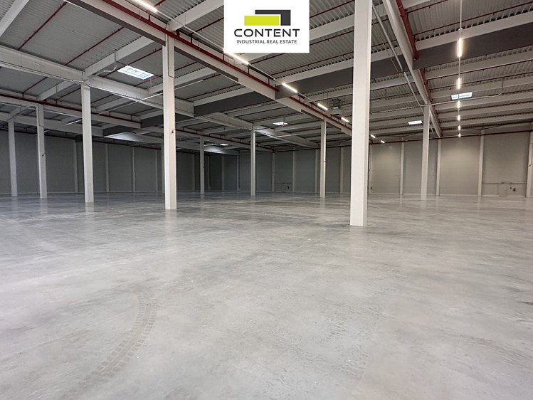 Pronájem výrobní haly, prostoru 3 500 m² - foto 5