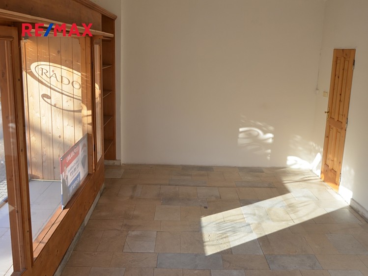 Pronájem obchodního prostoru 30 m² - foto 5