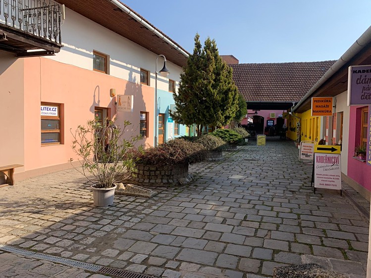 Pronájem obchodního prostoru 32 m² - foto 2