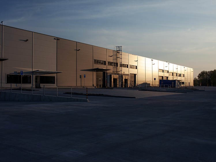 Pronájem skladového prostoru 2 000 m² - foto 2