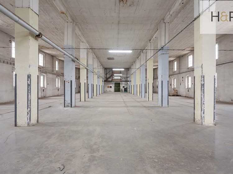 Pronájem skladového prostoru 550 m² - foto 2