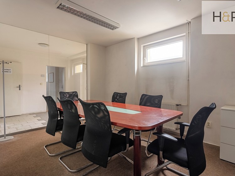 Pronájem výrobní haly, prostoru 1 250 m² - foto 7