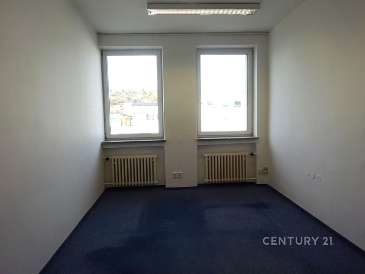 Pronájem kanceláře 22 m² - foto 3
