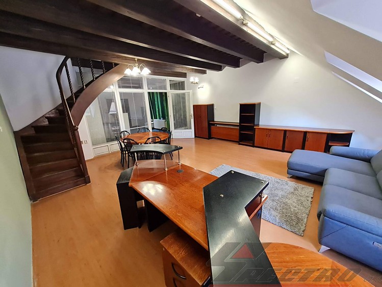 Pronájem kanceláře 162 m² - foto 3
