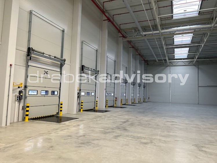 Pronájem skladového prostoru 4 900 m² - foto 2