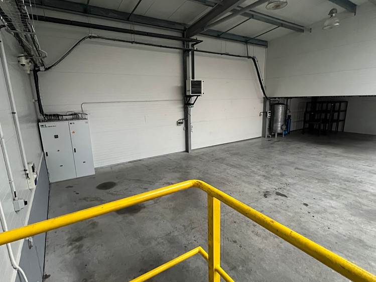 Pronájem výrobní haly, prostoru 324 m² - foto 5