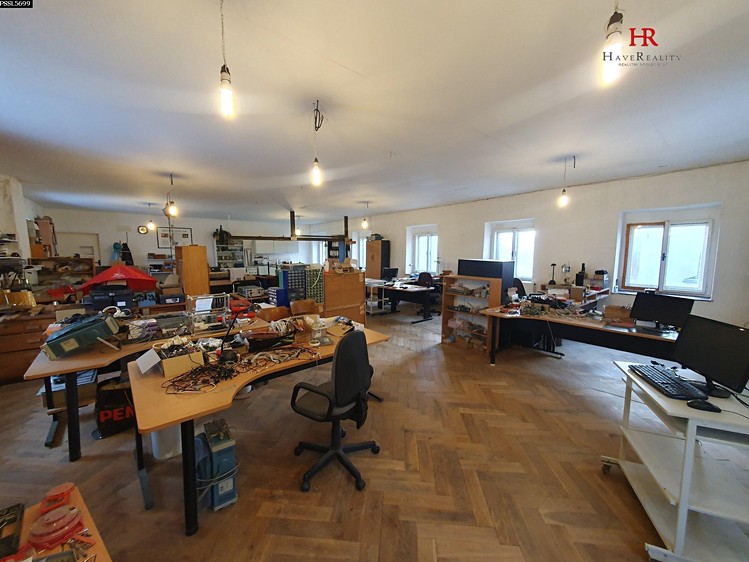 Pronájem kanceláře 118 m² - foto 2