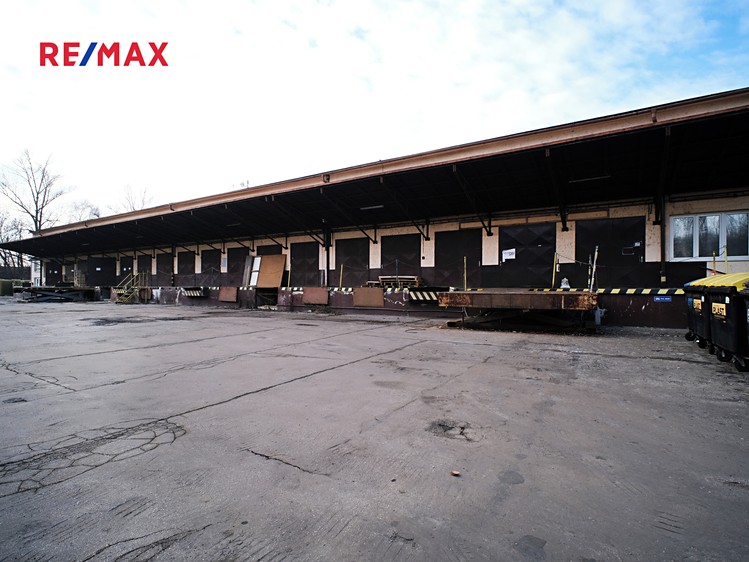 Pronájem skladového prostoru 600 m² - foto 1