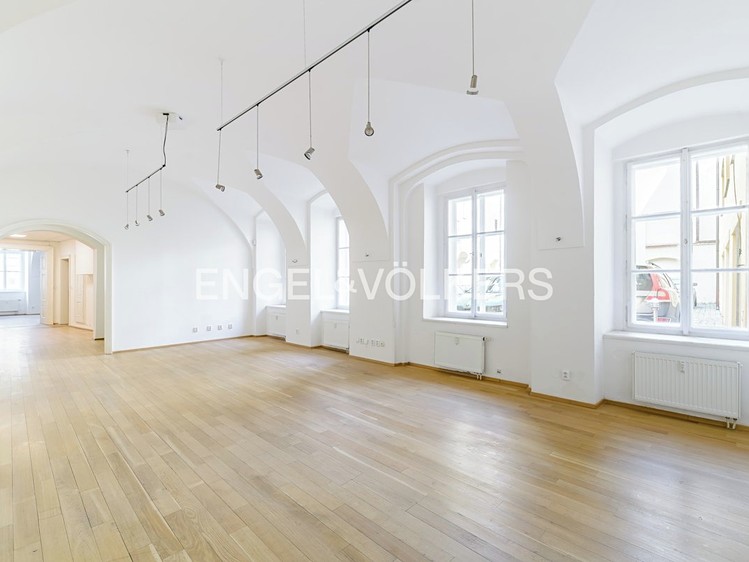 Pronájem kanceláře 81 m² - foto 3