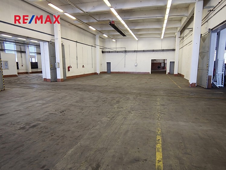 Pronájem obchodního prostoru 2 000 m² - foto 2