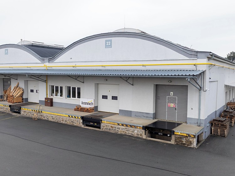 Pronájem skladového prostoru 2 268 m² - foto 1